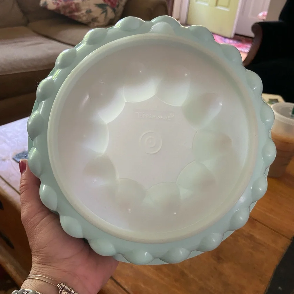 Vintage Tupperware Ice Blue Jello Mold w/ Lid
